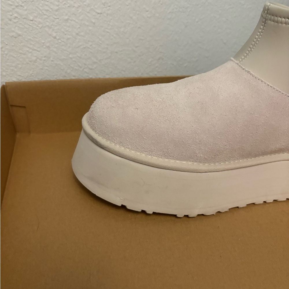 UGG Women's Cream Platform Boots - Picture 7 of 9
